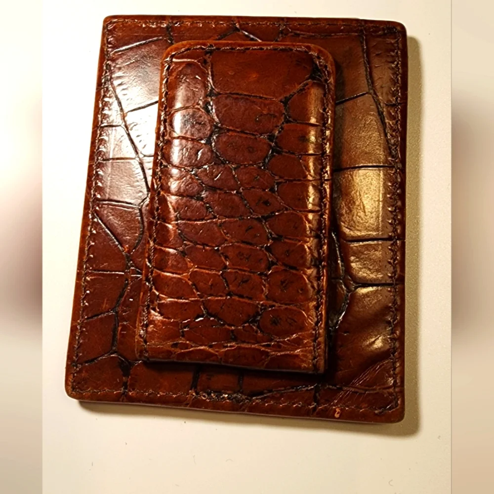 Men's 100% Gator Money Clip/Two Card Slot Wallet. New. Deal! Cognac